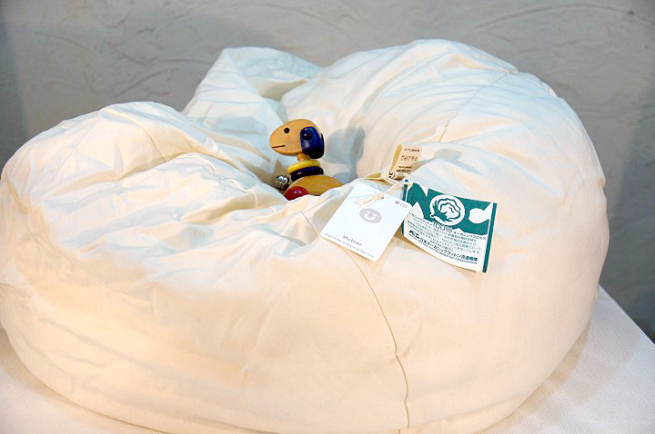 http://www.e-interiorshop.com/image/pet-goods035.jpg