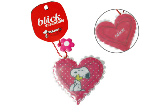 http://www.e-interiorshop.com/image/snoopy-big-heart.jpg